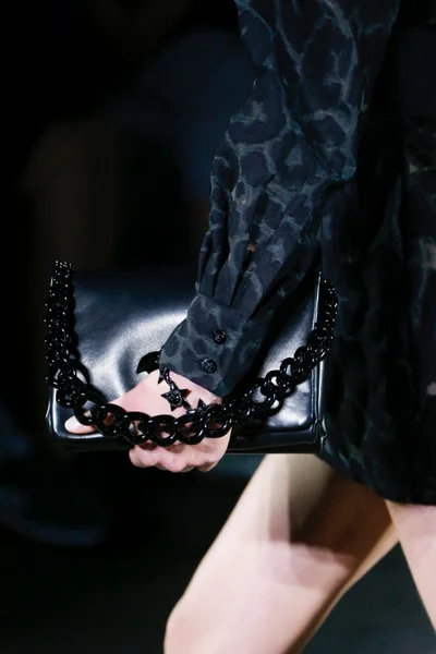Look 84